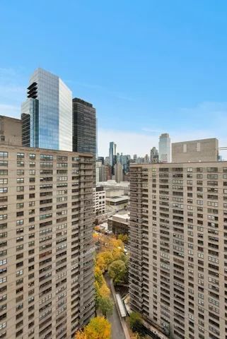 $1,900,000 | 150 West End Avenue, Unit 29KL | Upper West Side