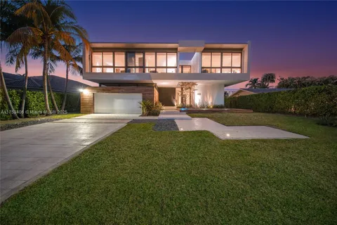 $6,990,000 | 418 Sunset Drive, Hallandale Beach, FL 33009