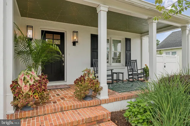 $800,000 | 207 Seymour Avenue, St. Michaels, MD 21663