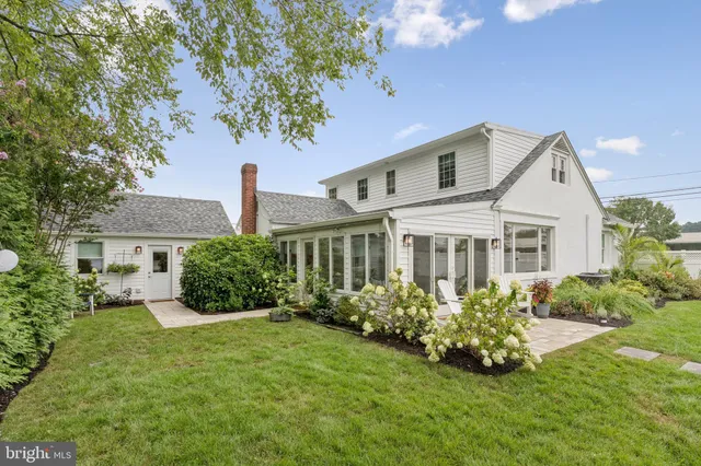 $800,000 | 207 Seymour Avenue, St. Michaels, MD 21663