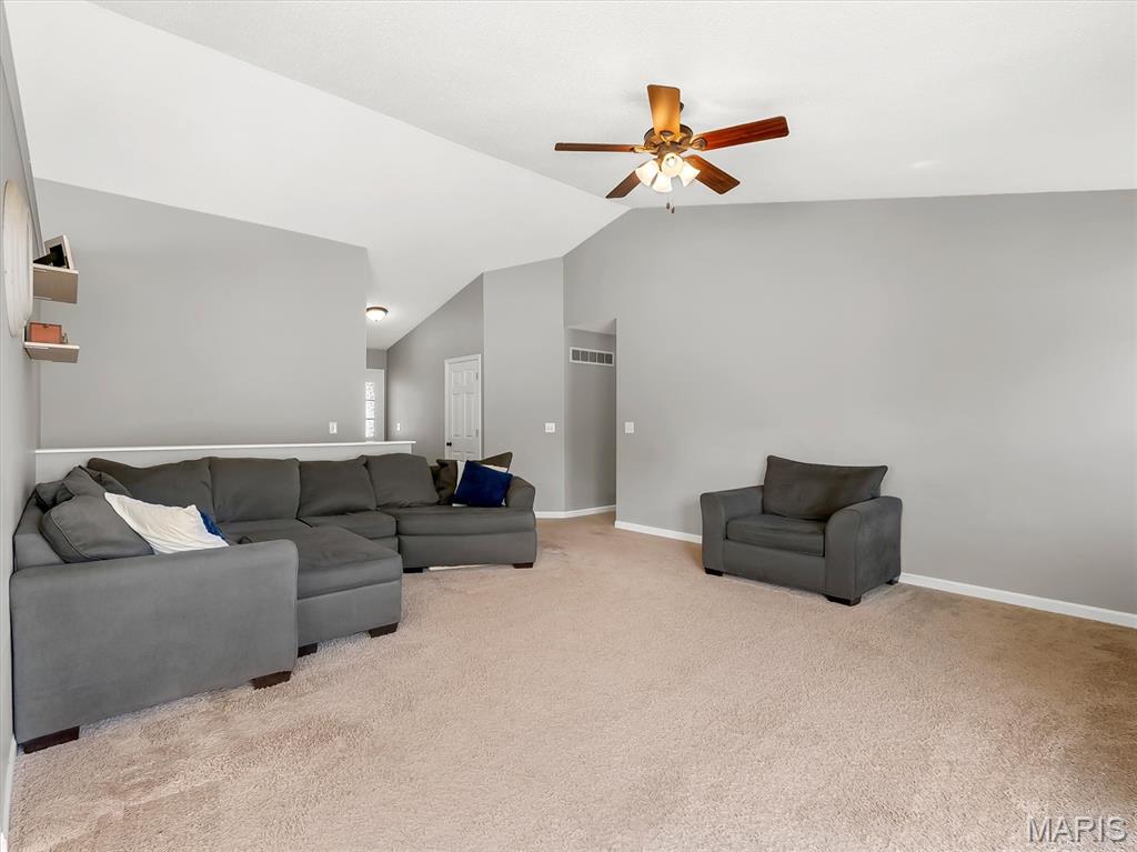 1 Questover Court St. Peters, MO 63376 - Photo 10 of 37