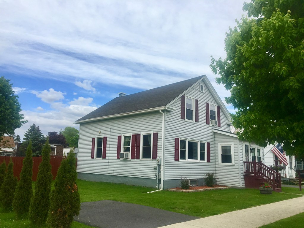 76 State Street Rouses Point, NY 12979 - Photo 2 of 28 Gallery Image 2