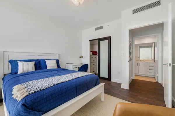 $10,000 | 550 Okeechobee Boulevard, Unit 622, West Palm Beach, FL 33401