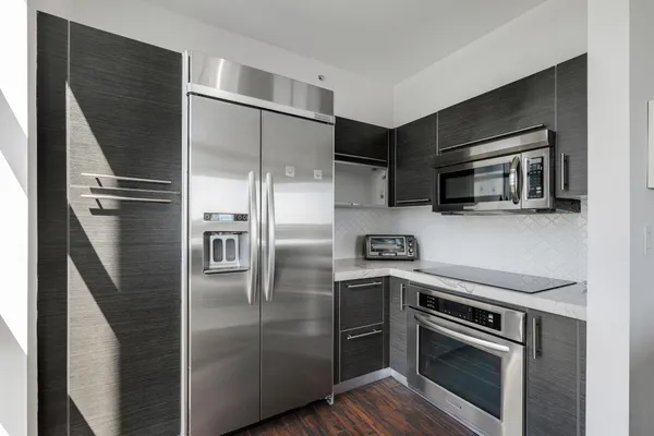 $10,000 | 550 Okeechobee Boulevard, Unit 622, West Palm Beach, FL 33401