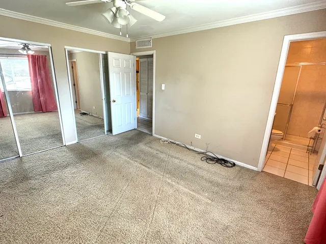 a view of a room with an empty space