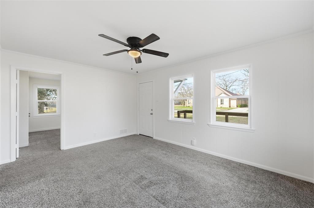 318 Methodist Street Red Oak, TX 75154 - Photo 5 of 29