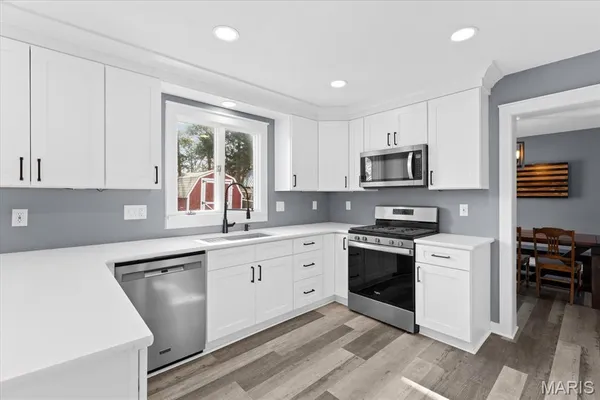 $318,800 | 616 Parkview Drive, Lebanon, IL 62254