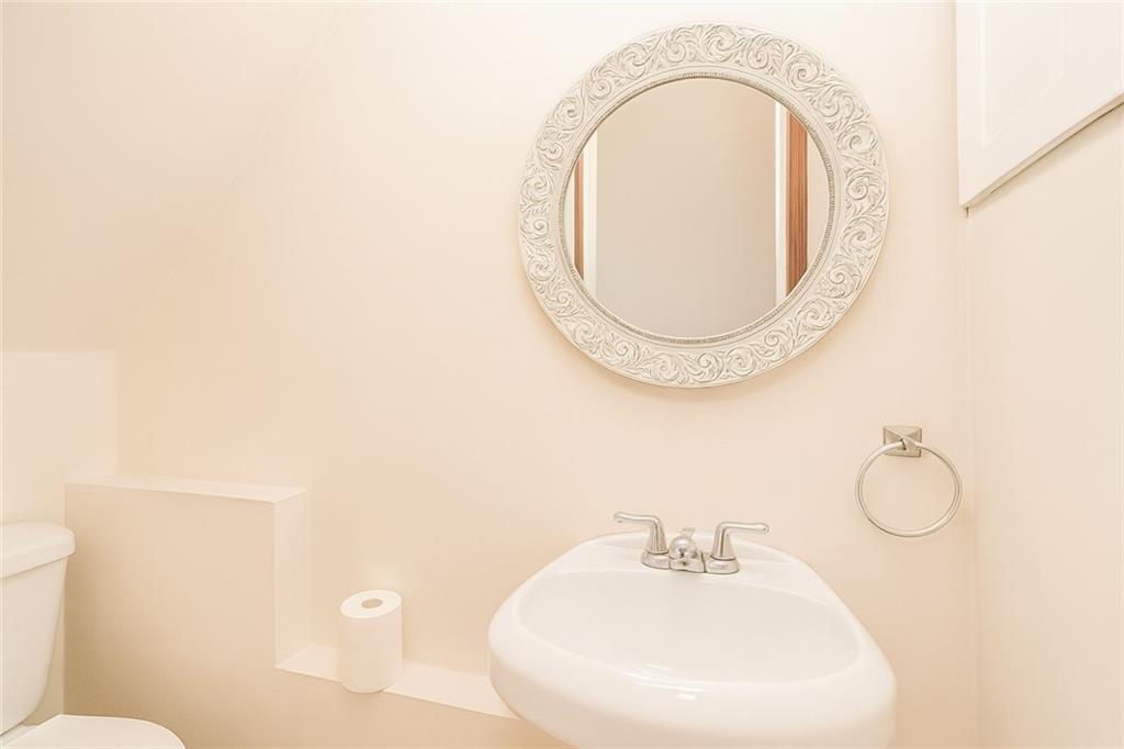 1075 77th Street Brooklyn, NY 11228 - Photo 12 of 33