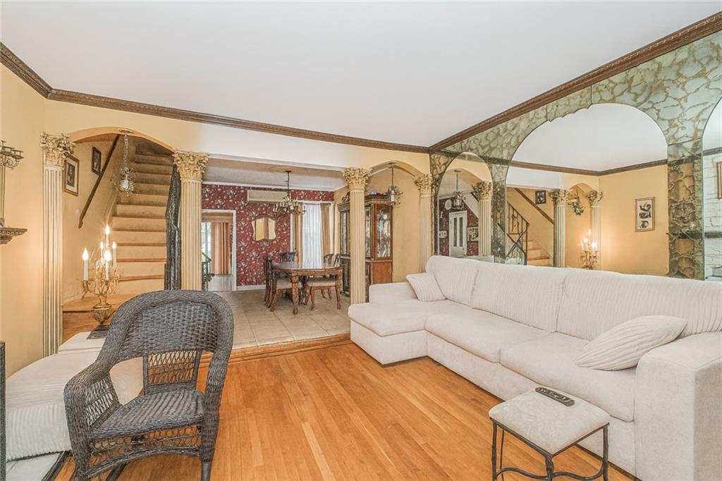 1075 77th Street Brooklyn, NY 11228 - Photo 5 of 33