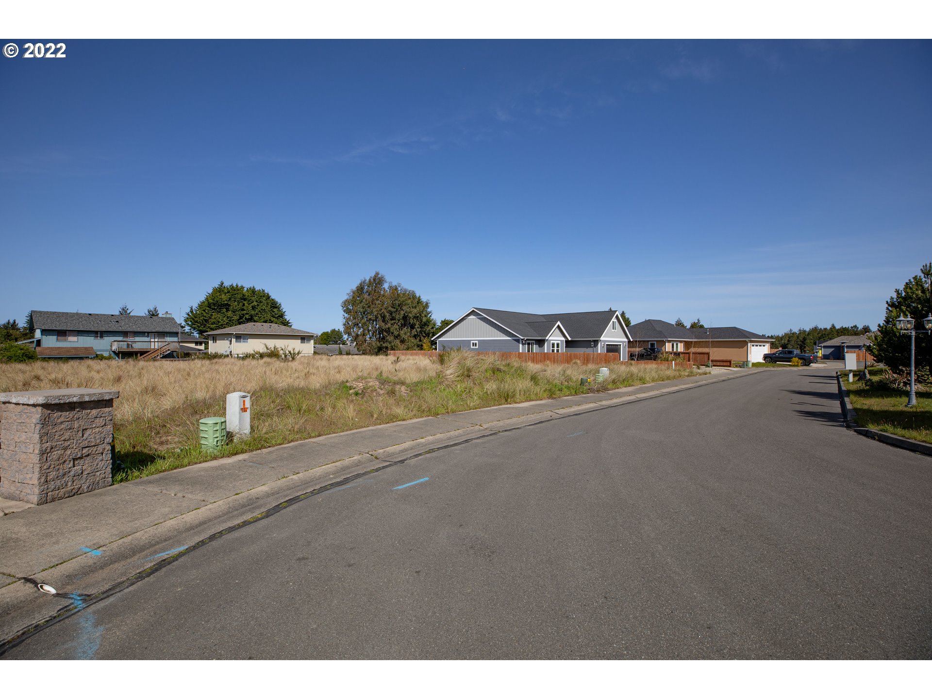 2040 Roosevelt Loop North Bend, OR 97459 - Photo 19 of 22