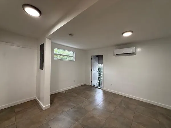 $1,500 | 919 2nd Street, Unit 4, West Palm Beach, FL 33401