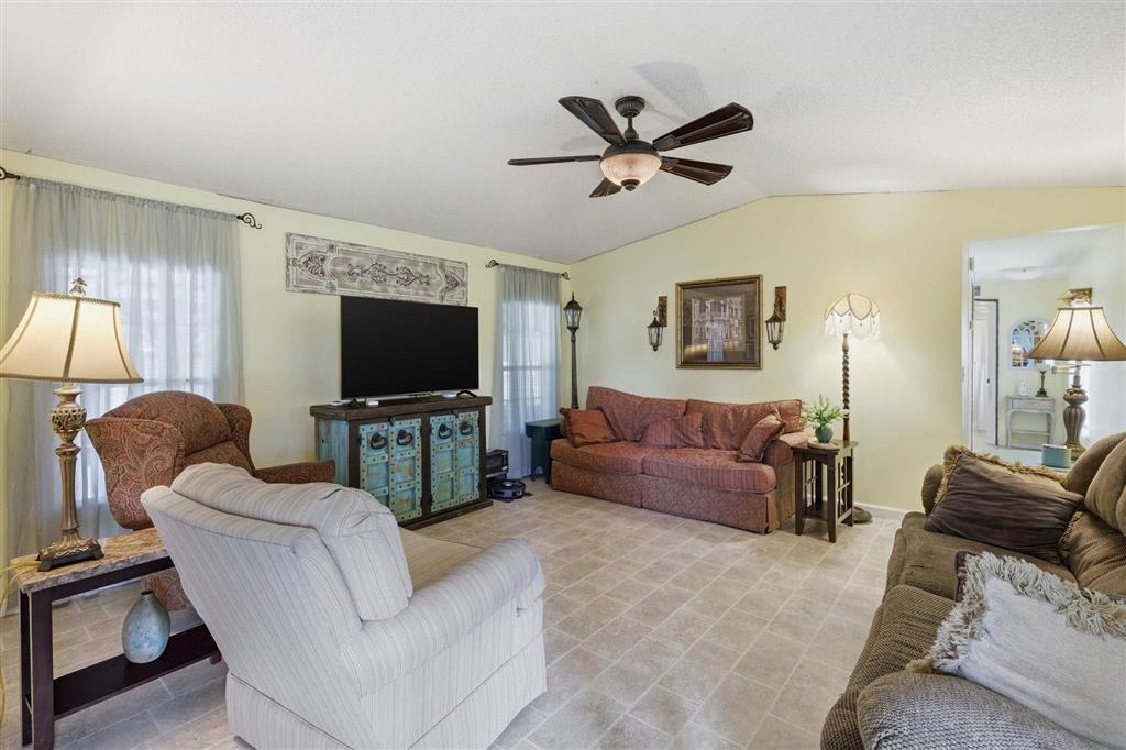1748 A Arledge Road Vinton, LA 70668 - Photo 4 of 17