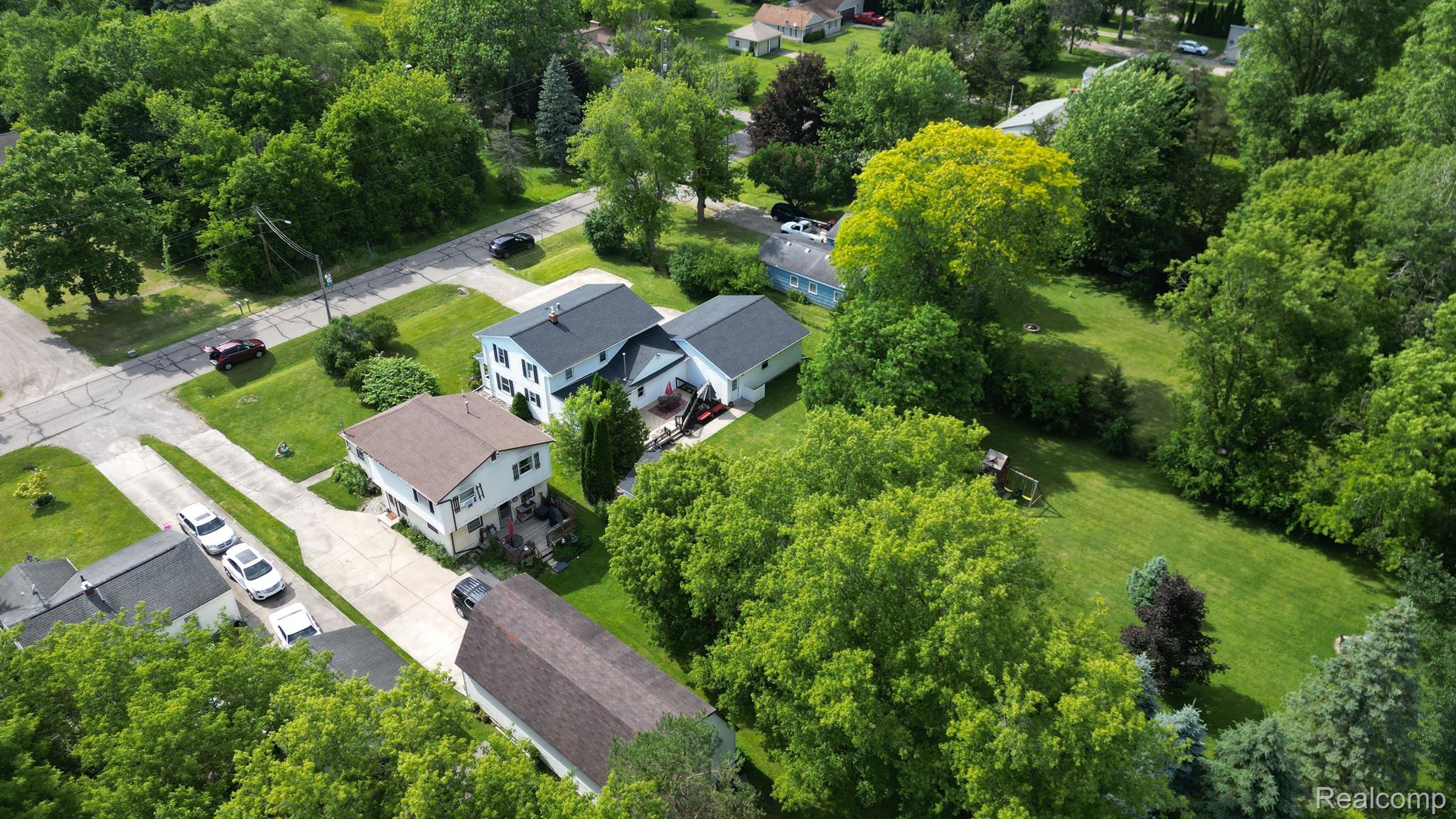 1189 Rinn Street Burton, MI 48509 - Photo 5 of 44 Gallery Image 5