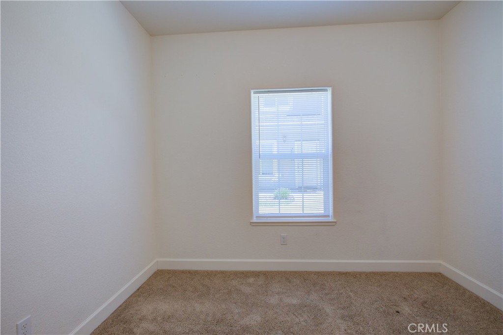 5046 Palisade Avenue Merced, CA 95348 - Photo 15 of 43 Den/Bedroom 5