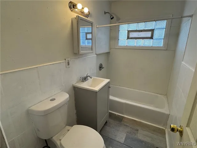 $1,250 | 540 L Willett Street, Buffalo, NY 14206