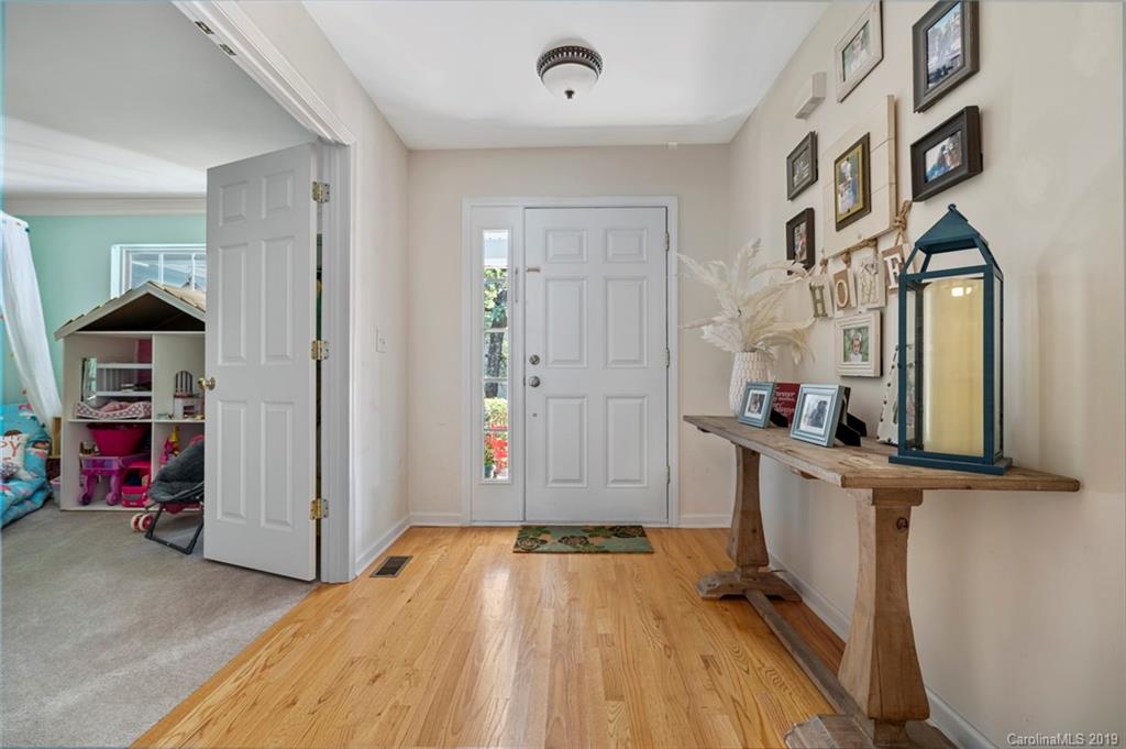 4052 Point Clear Drive Tega Cay, SC 29708 - Photo 5 of 41