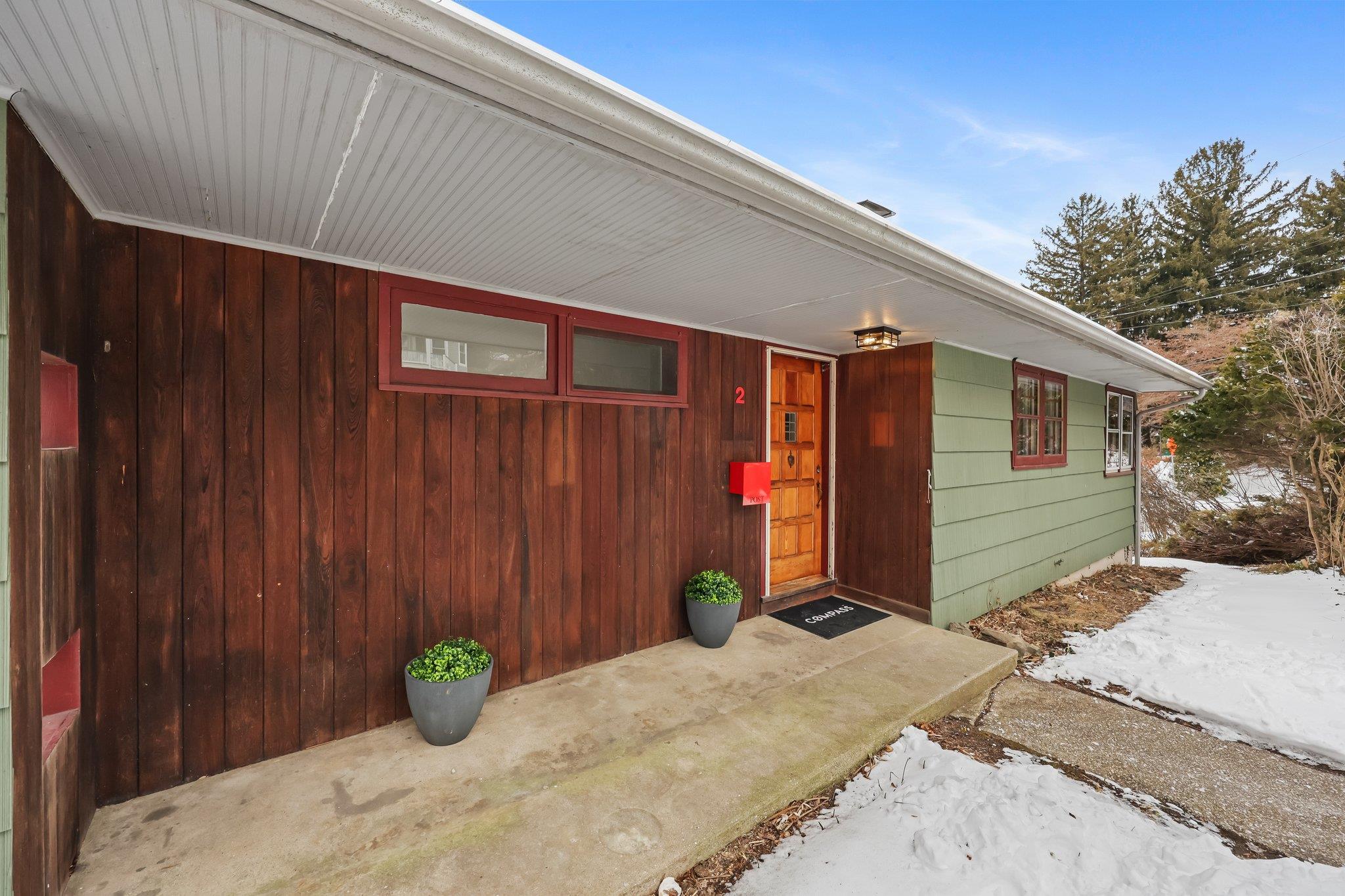 2 Hillside Avenue Croton-on-Hudson, NY 10520 - Photo 1 of 36 View of access to front door