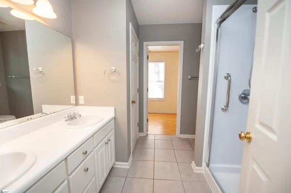 $339,900 | 372 West Autumn Ridge Road, Moore, SC 29369