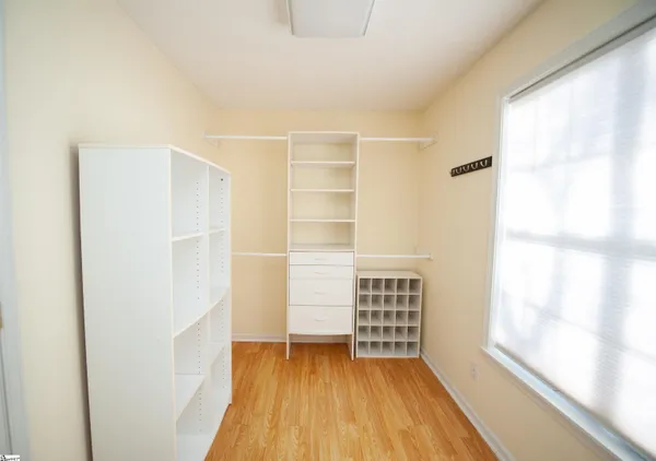 $339,900 | 372 West Autumn Ridge Road, Moore, SC 29369