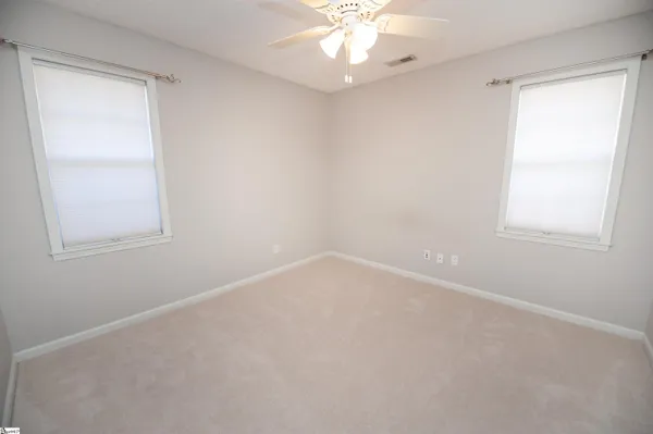 $339,900 | 372 West Autumn Ridge Road, Moore, SC 29369