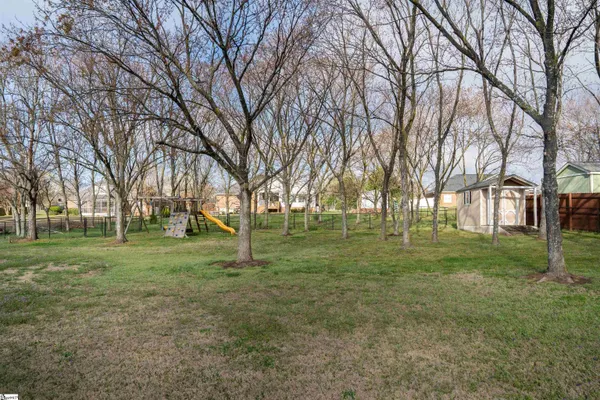 $339,900 | 372 West Autumn Ridge Road, Moore, SC 29369