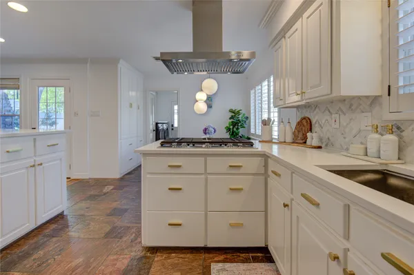 $6,500 | 407 Southchester Lane, Houston, TX 77079