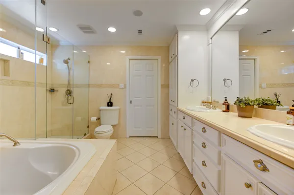 $6,500 | 407 Southchester Lane, Houston, TX 77079