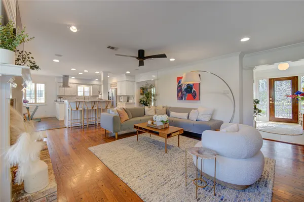 $6,500 | 407 Southchester Lane, Houston, TX 77079