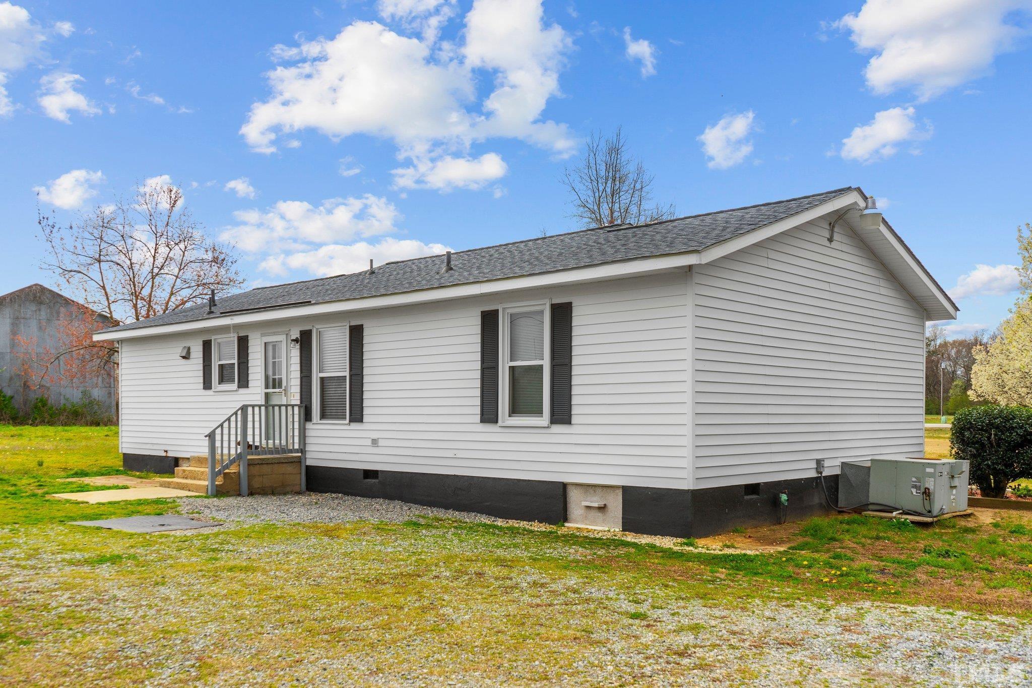 2429 Old Stage Road South Erwin, NC 28339 - Photo 5 of 36 Gallery Image 5