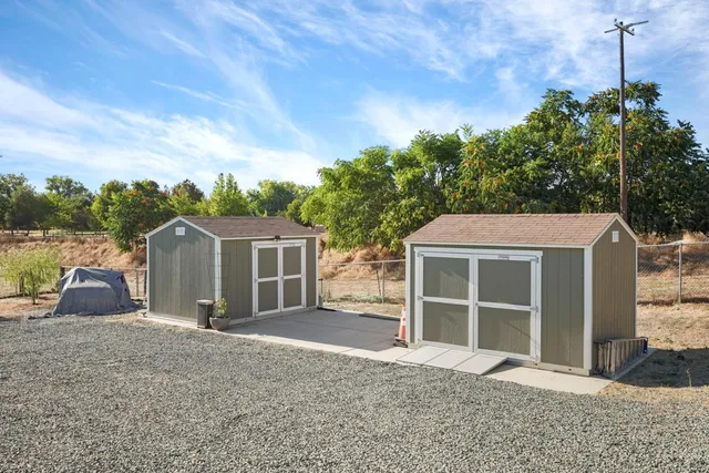 a view of a outdoor space