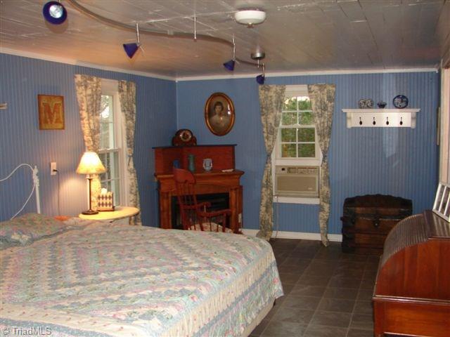 4904 Reeder Road Asheboro, NC 27205 - Photo 26 of 30 2nd view of 2nd floor bedroom with gas logs.