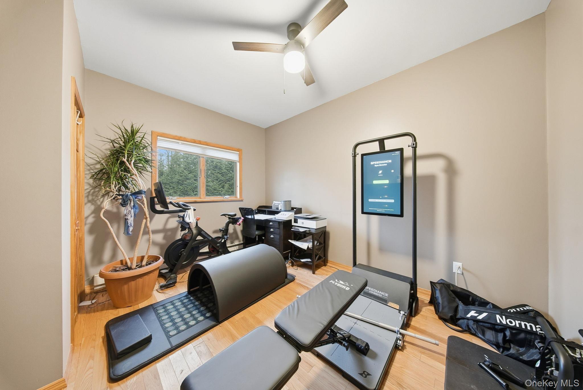 191 David Rhodes Road Wurtsboro, NY 12790 - Photo 14 of 39 a living room with furniture