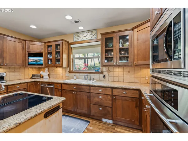 $850,000 | 2809 Dead Indian Memorial Road, Ashland, OR 97520