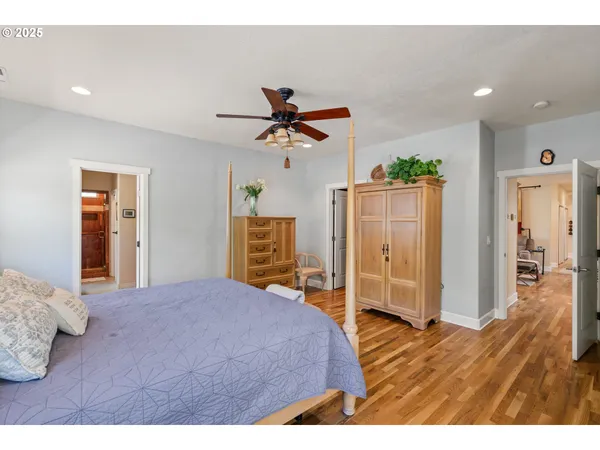 $880,000 | 2809 Dead Indian Memorial Road, Ashland, OR 97520