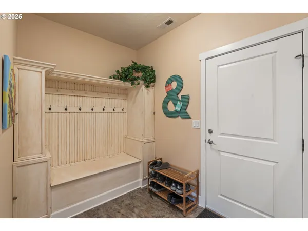 $880,000 | 2809 Dead Indian Memorial Road, Ashland, OR 97520