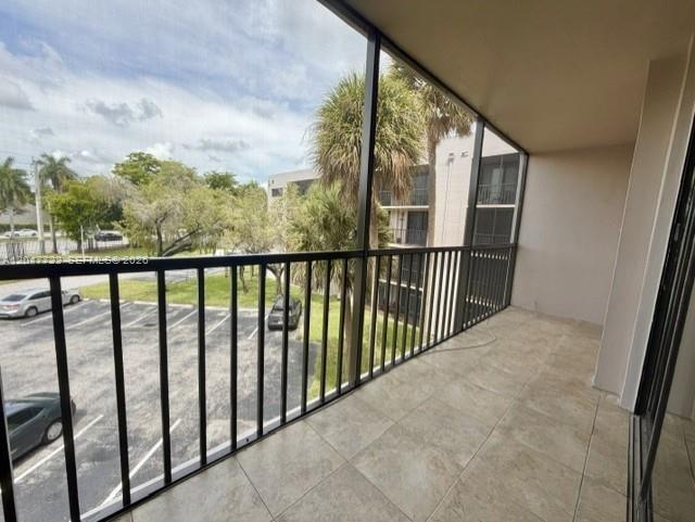 8700 Southwest 133rd Avenue Road, Unit 302 Miami, FL 33183 - Photo 9 of 13