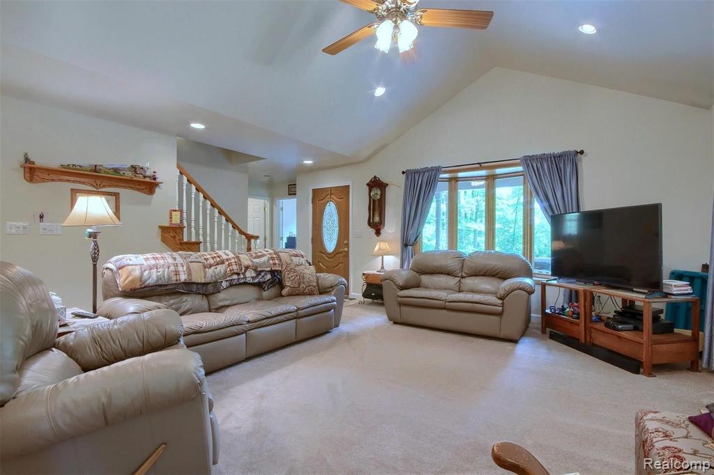 29098 Crawford Road Romulus, MI 48174 - Photo 10 of 38