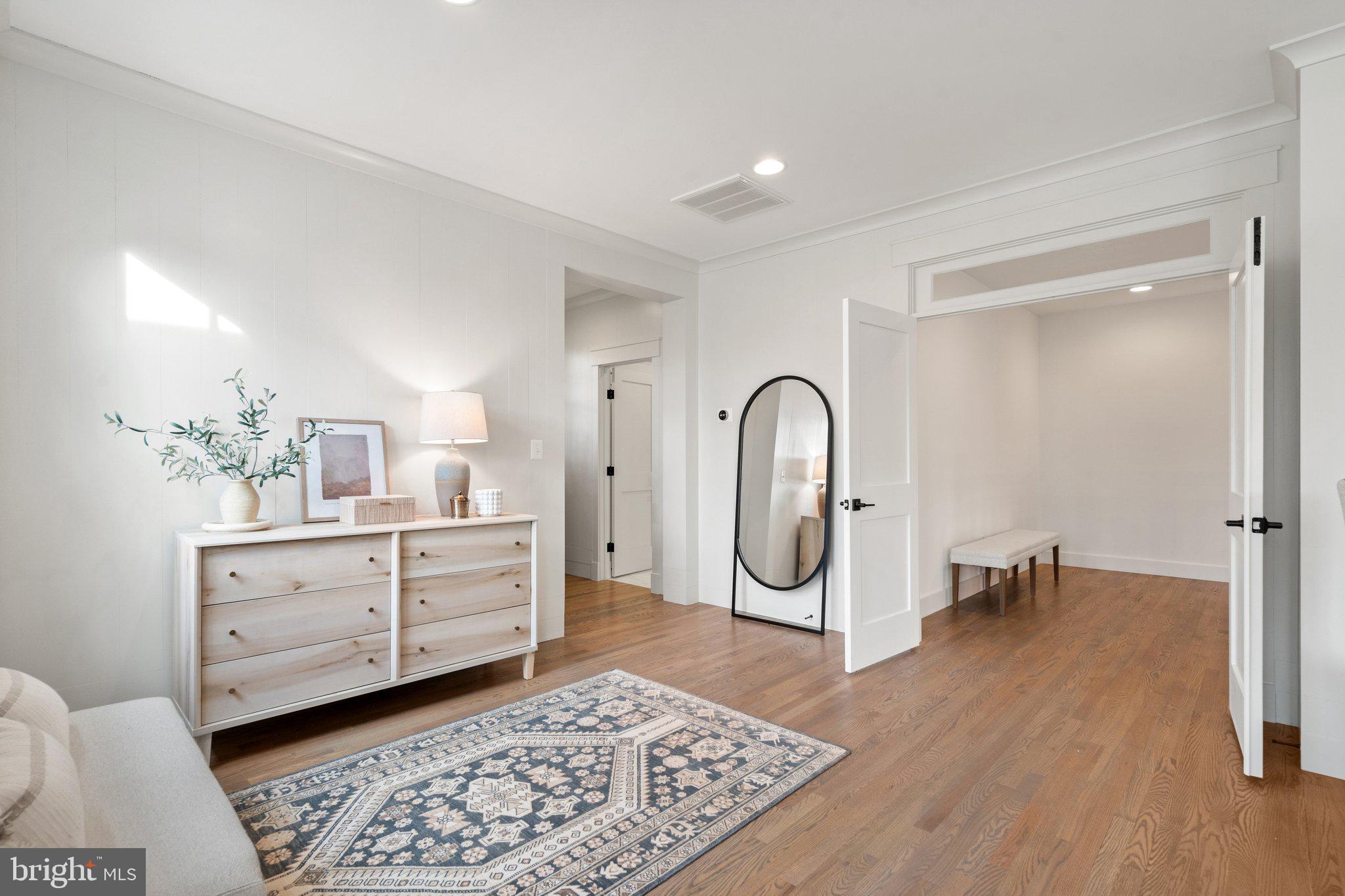 1122 Ormond Court McLean, VA 22101 - Photo 33 of 68 Primary Bedroom