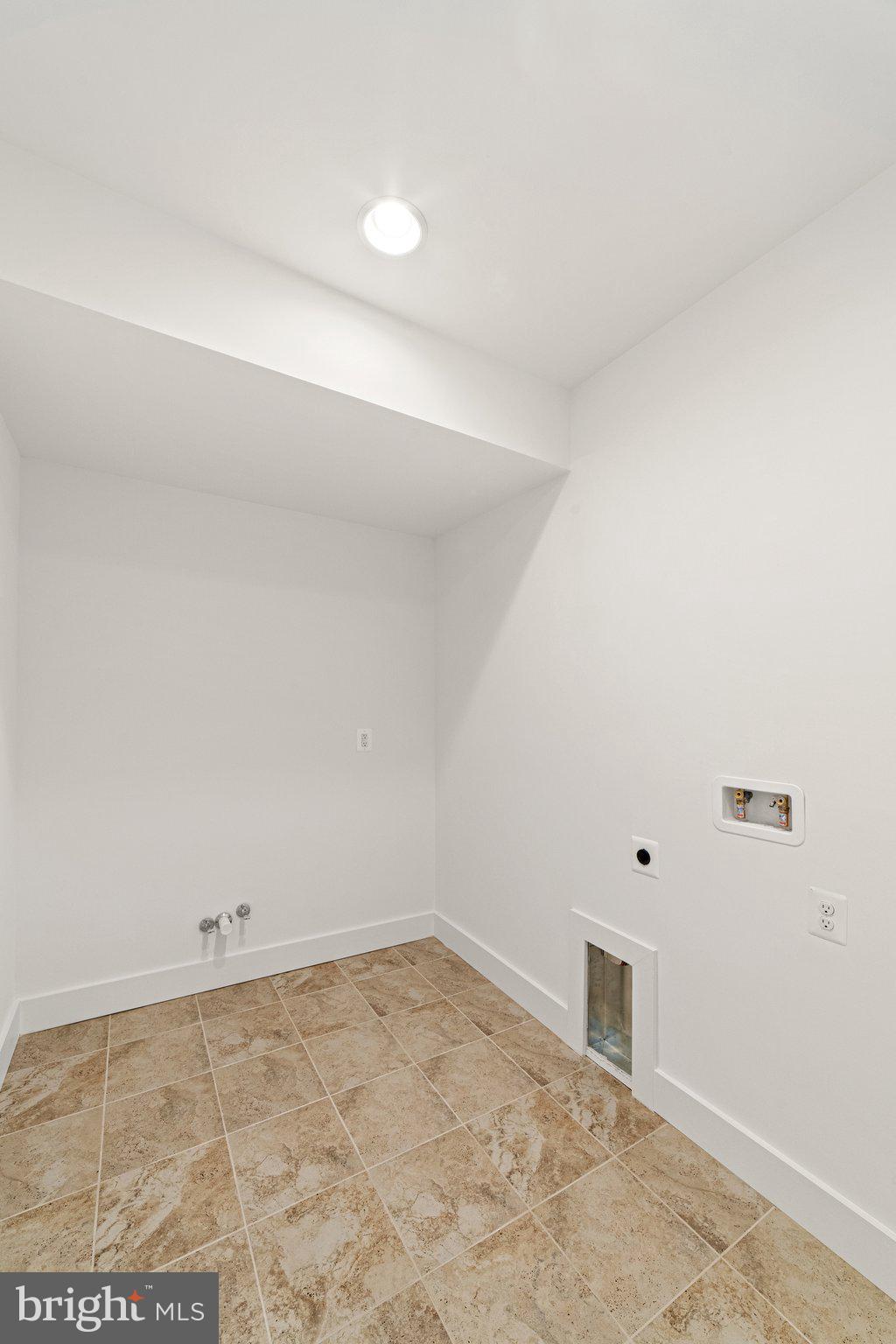 1122 Ormond Court McLean, VA 22101 - Photo 50 of 68 Large laundry rm w/hookups for full size W/D