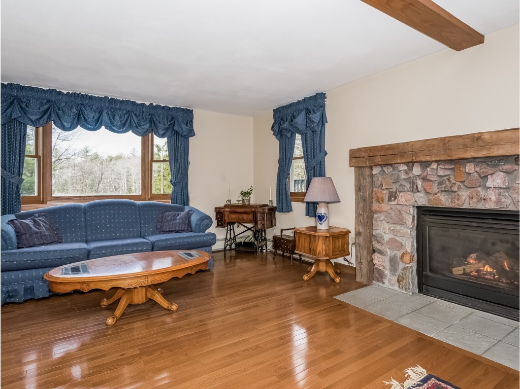 130 Little Mill Road Sandown, NH 03873 - Photo 2 of 30