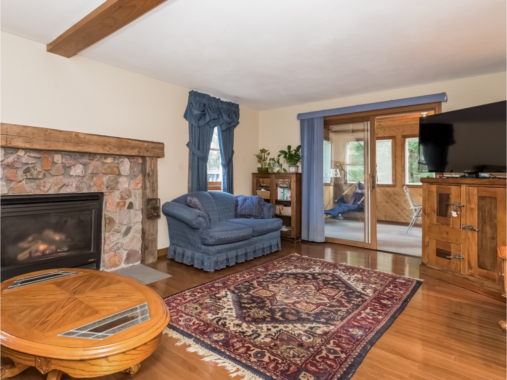 130 Little Mill Road Sandown, NH 03873 - Photo 3 of 30