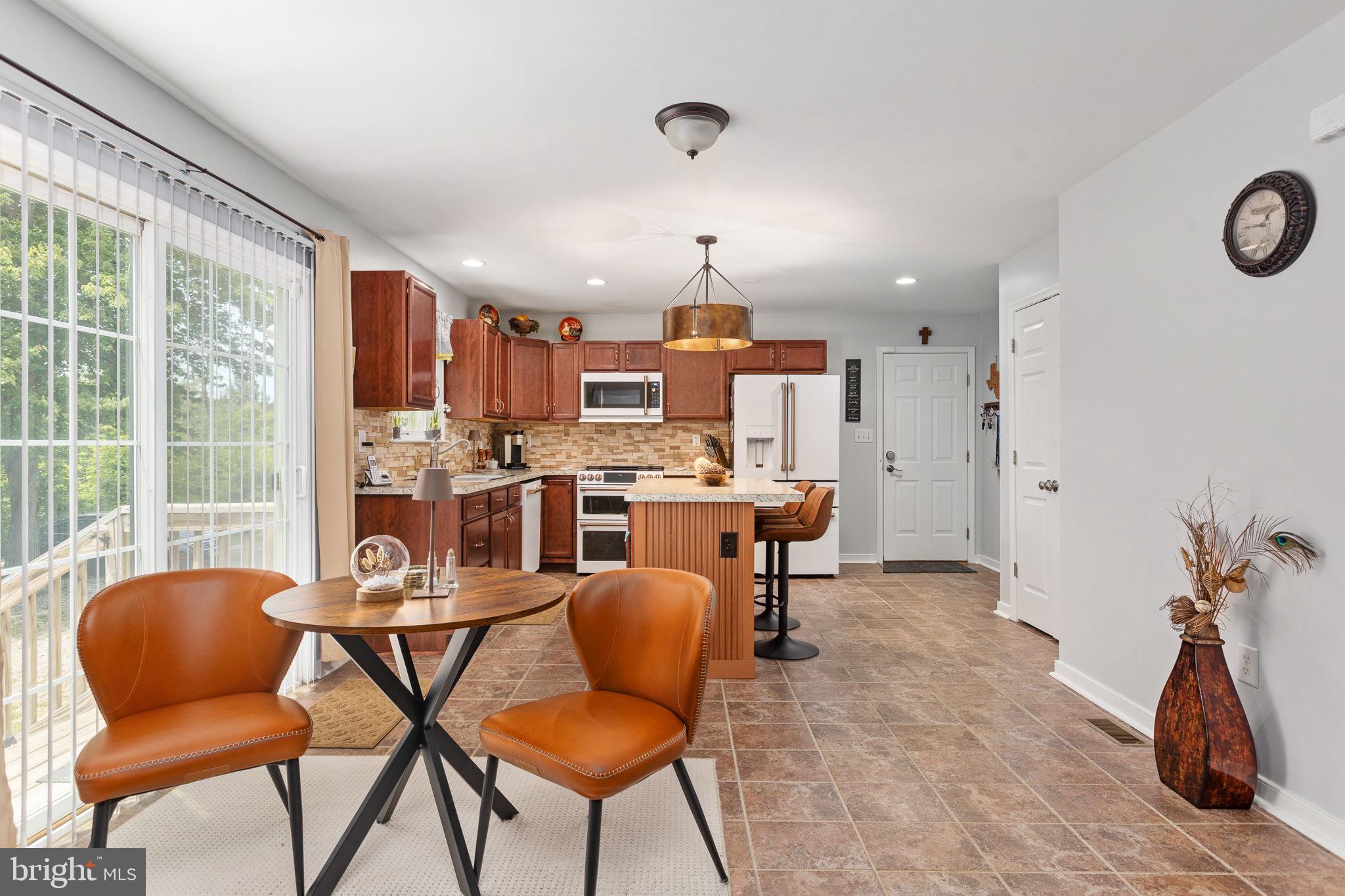 22088 Landora Bridge Road Ruther Glen, VA 22546 - Photo 37 of 122 Modern kitchen with inviting ambiance.