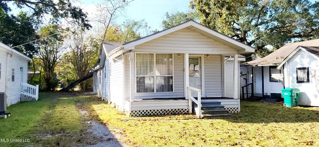 $68,000 | 4036 West Pine Street, Moss Point, MS 39563