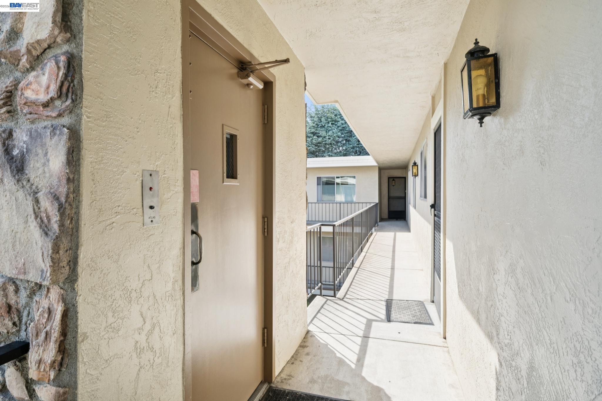 1701 Central Avenue, Unit R Alameda, CA 94501 - Photo 4 of 25
