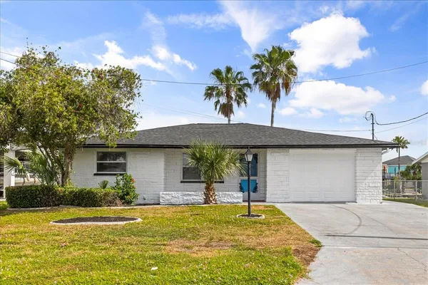 $439,900 | 3435 Gulf Coast Drive, Hernando Beach, FL 34607