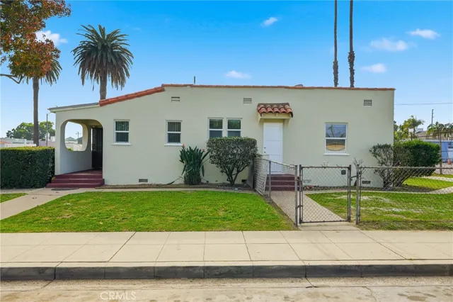 $2,600 | 2641 Delta Avenue, Long Beach, CA 90810