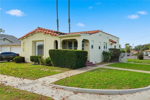 $2,600 | 2641 Delta Avenue, Long Beach, CA 90810