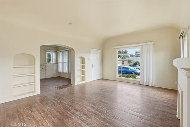 $2,600 | 2641 Delta Avenue, Long Beach, CA 90810