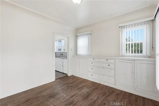 $2,600 | 2641 Delta Avenue, Long Beach, CA 90810