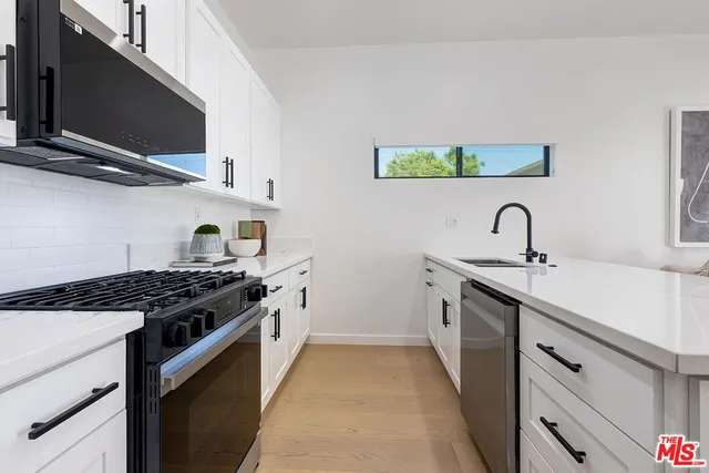 $2,798,000 | 3364 Garden Avenue, Los Angeles, CA 90039